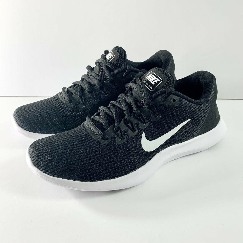 NEW! Nike Flex RN 2018 Black White Sneakers Sz 6.5